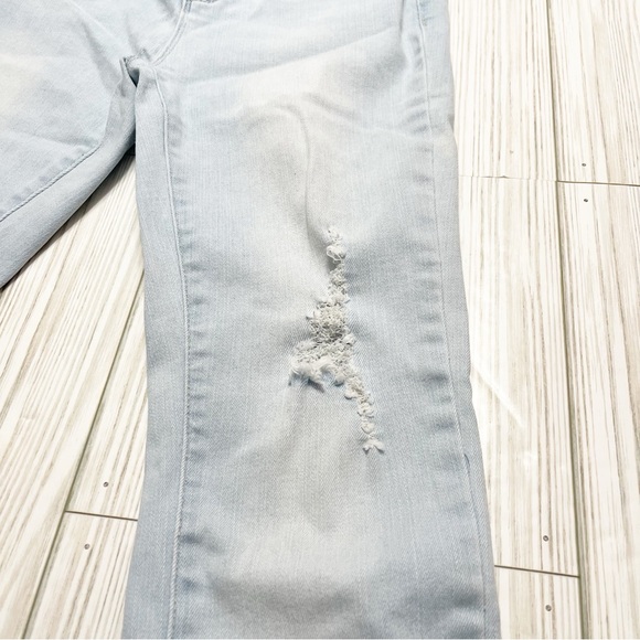 Girl's Jeans - Picture 11 of 16